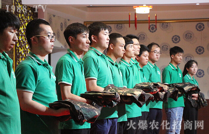 奮斗到無能為力,拼搏到感動(dòng)自己