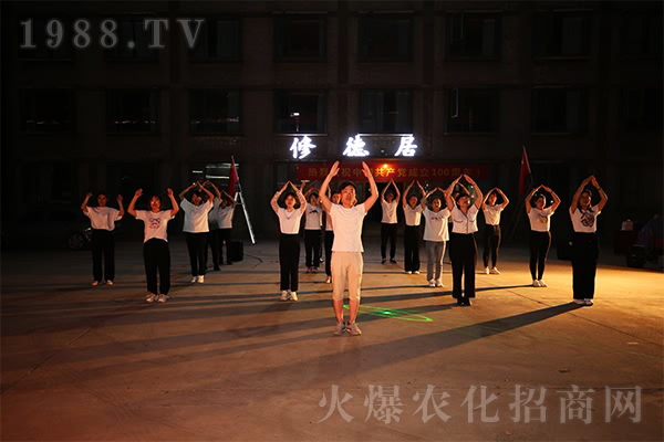 傳承紅色基因,學(xué)習(xí)國(guó)學(xué)經(jīng)典,火爆網(wǎng)2021老君山之旅!